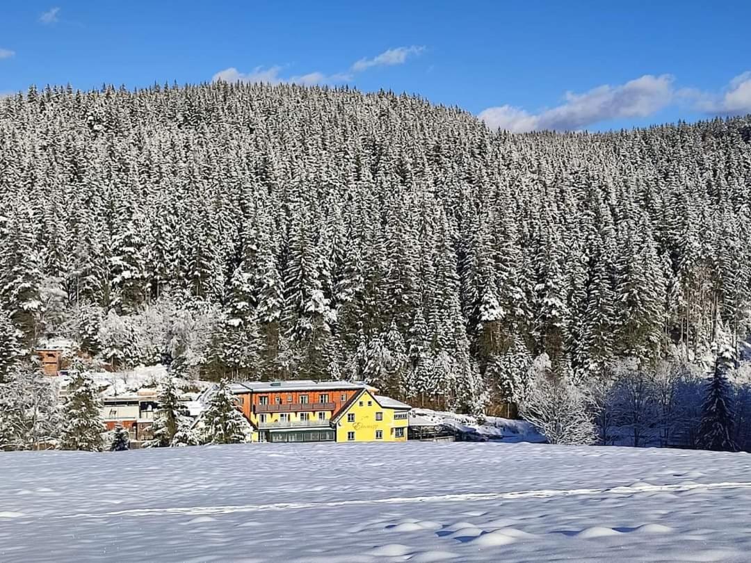 Gasthof Klug Zum Ehrensepp Modriach Exterior photo