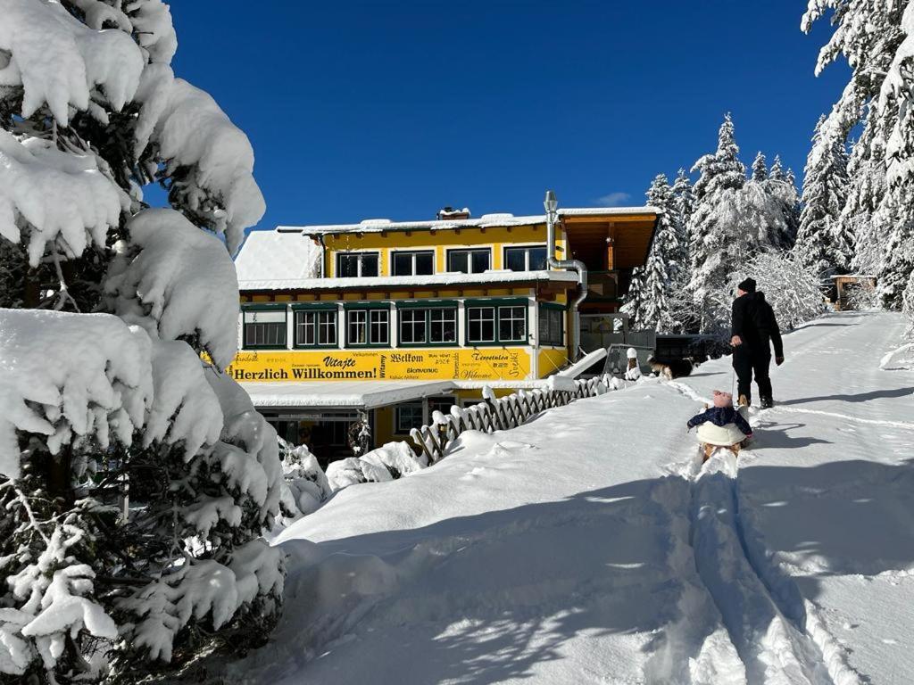 Gasthof Klug Zum Ehrensepp Modriach Exterior photo